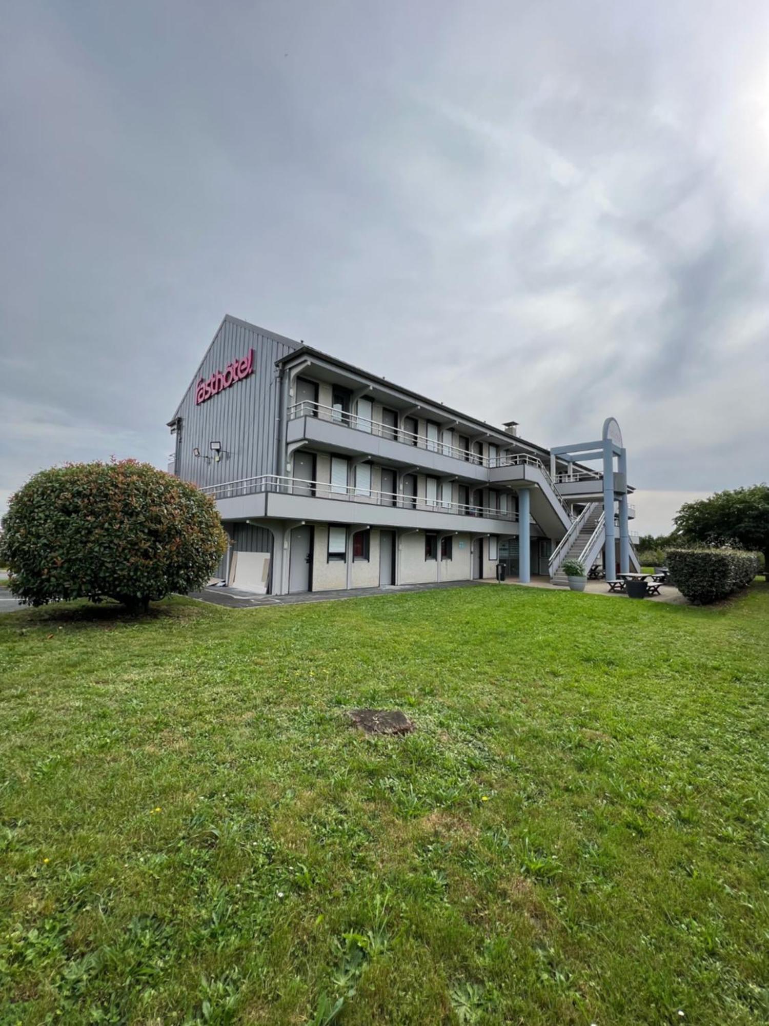 Fasthotel Roissy - Saint-Witz Esterno foto
