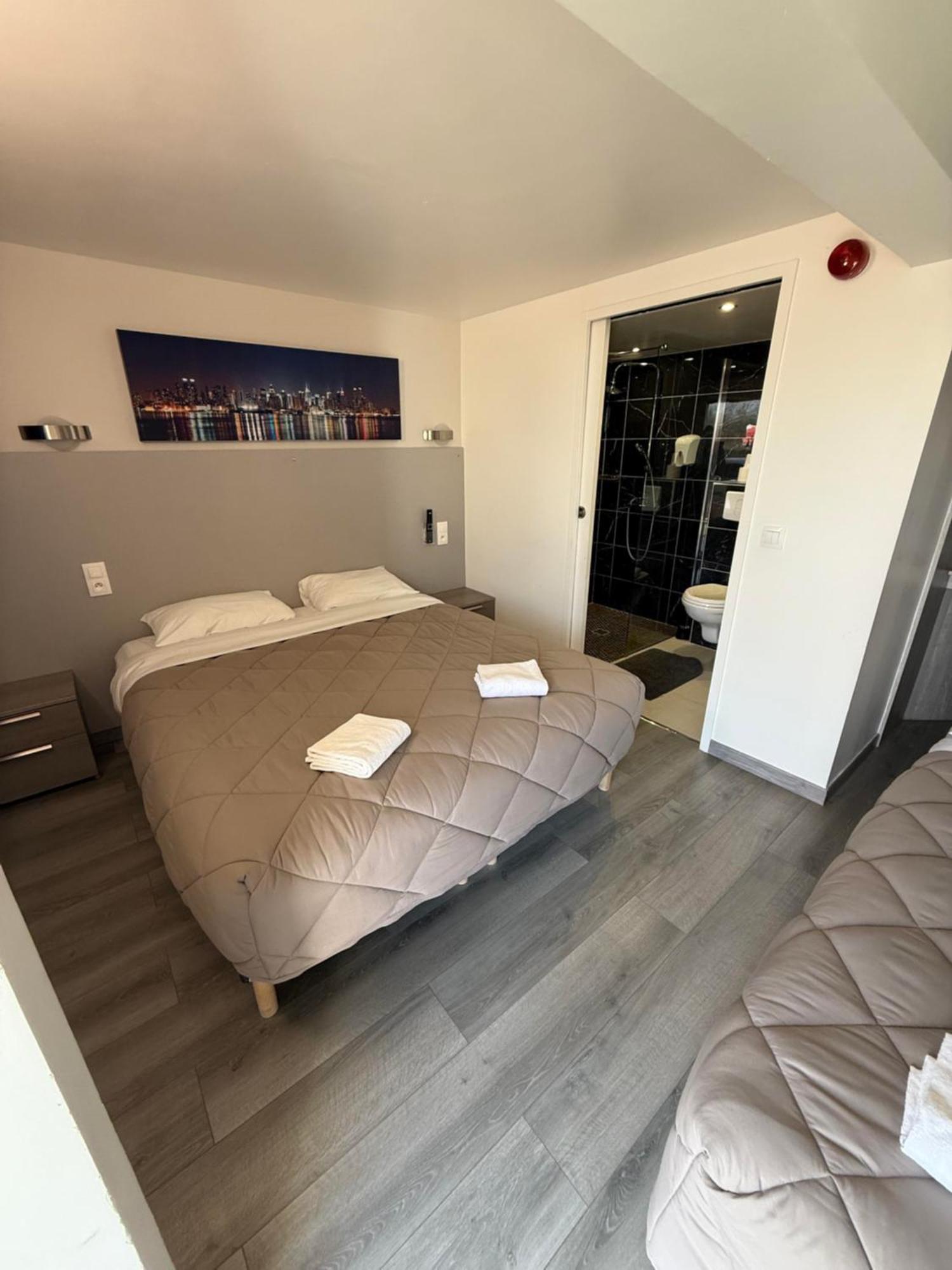Fasthotel Roissy - Saint-Witz Esterno foto