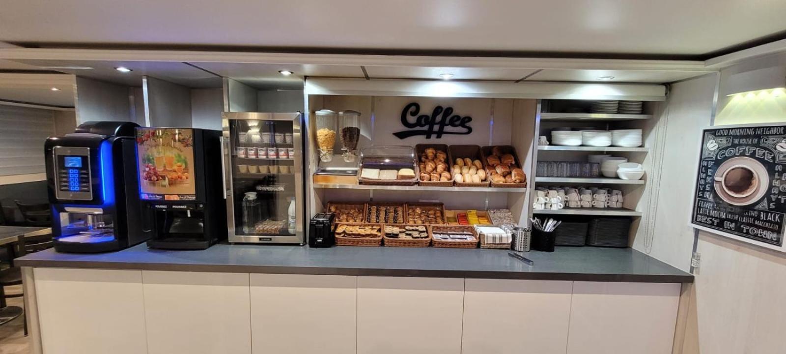 Fasthotel Roissy - Saint-Witz Esterno foto